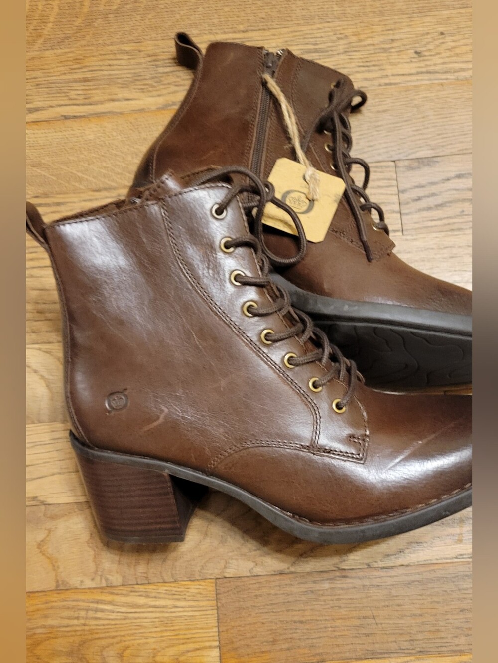Nwt Women’s Brown Lace-Up Leather Ankle Boots -